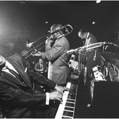 Earl Hines - List pictures