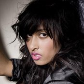 Anjulie - List pictures