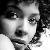 Joy Denalane - List pictures