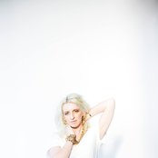 White Hinterland - List pictures