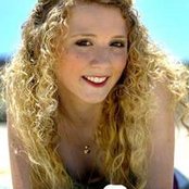 Nikki Webster - List pictures