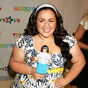 Nikki Blonsky - List pictures