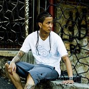 J-lie - List pictures