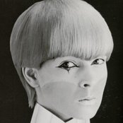 Toyah - List pictures