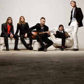Maroon 5 - List pictures