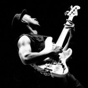 Marcus Miller - List pictures