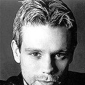 Adam Pascal - List pictures