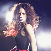 Kat Robichaud - List pictures