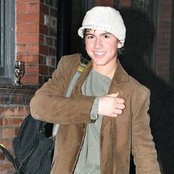 Richard Fleeshman - List pictures