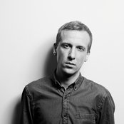 Ten Walls - List pictures