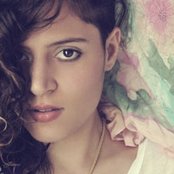 Emily King - List pictures