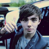 Nathan Sykes - List pictures