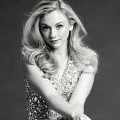Emily Kinney - List pictures