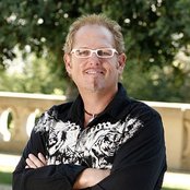 Cledus T. Judd - List pictures