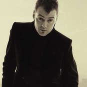 Perry Blake - List pictures