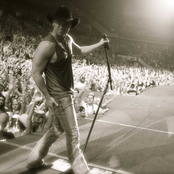 Kenny Chesney - List pictures
