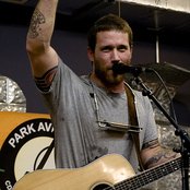 Chuck Ragan - List pictures