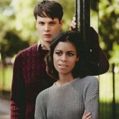 Alunageorge - List pictures