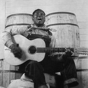 Leadbelly - List pictures