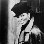 Robin S. - List pictures