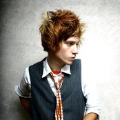 A Rocket To The Moon - List pictures