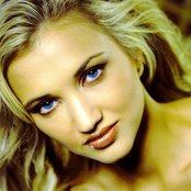 Sarah Darling - List pictures