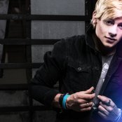 Ross Lynch - List pictures