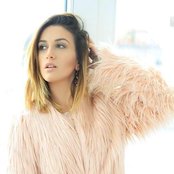 Elhaida Dani - List pictures