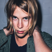 Tom Odell - List pictures