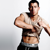 Nick Jonas - List pictures