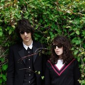 Cat's Eyes - List pictures