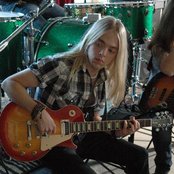 Ben Wells - List pictures