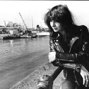 Kate Bush - List pictures