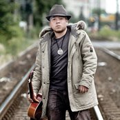 Martin Jondo - List pictures