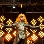 T Pau - List pictures