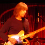 Mike Stern - List pictures