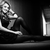 Sarah Darling - List pictures