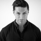 Burhan G - List pictures