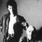 Tones On Tail - List pictures