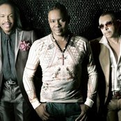 Earth Wind & Fire - List pictures