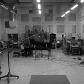 Dustin O'halloran - List pictures