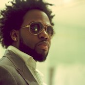Dwele - List pictures