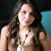 Crystal Shawanda - List pictures