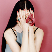 Allie X - List pictures