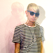 Le Castle Vania - List pictures