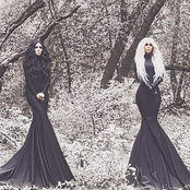 Dumblonde - List pictures