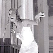 Jennifer Paige - List pictures