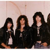 Legacy - List pictures