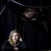 Fiona Joy Hawkins - List pictures