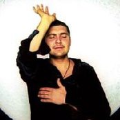 Reyli Barba - List pictures